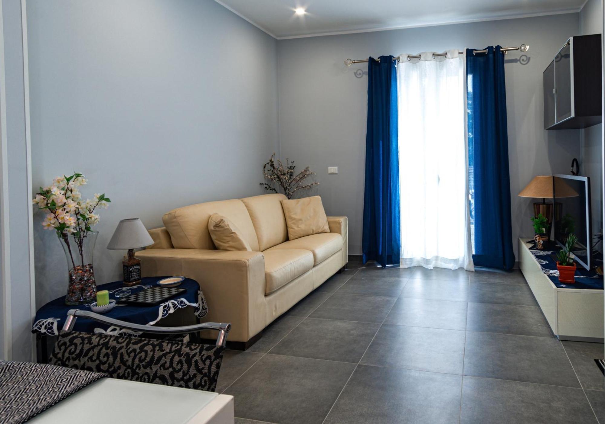 Nika Nika Holiday House Карини Екстериор снимка